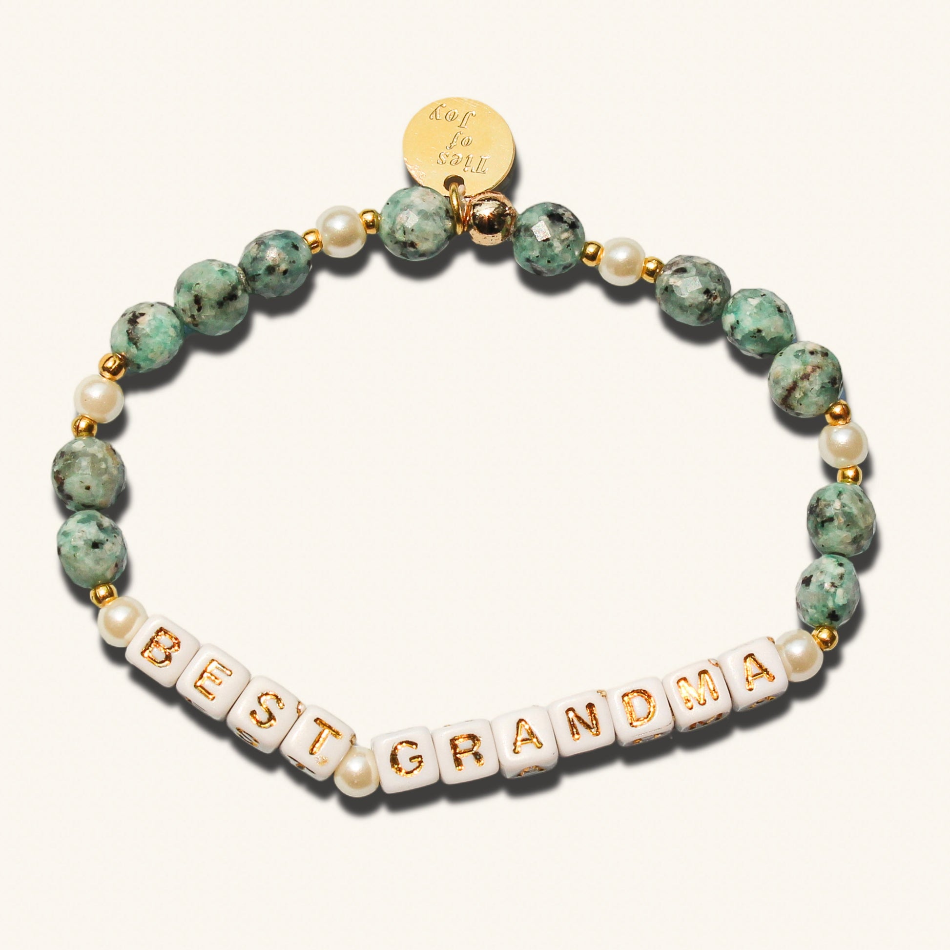 Best Grandma – Custom handmade beaded bracelet with personalized name or mantra. Perfect for gifting, self-expression, and meaningful everyday wear.